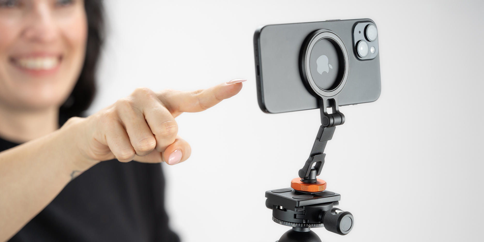 Uchwyt na telefon Newell MagSafe M-Grip